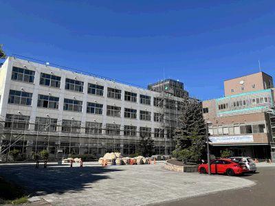 校舎棟 南面全景